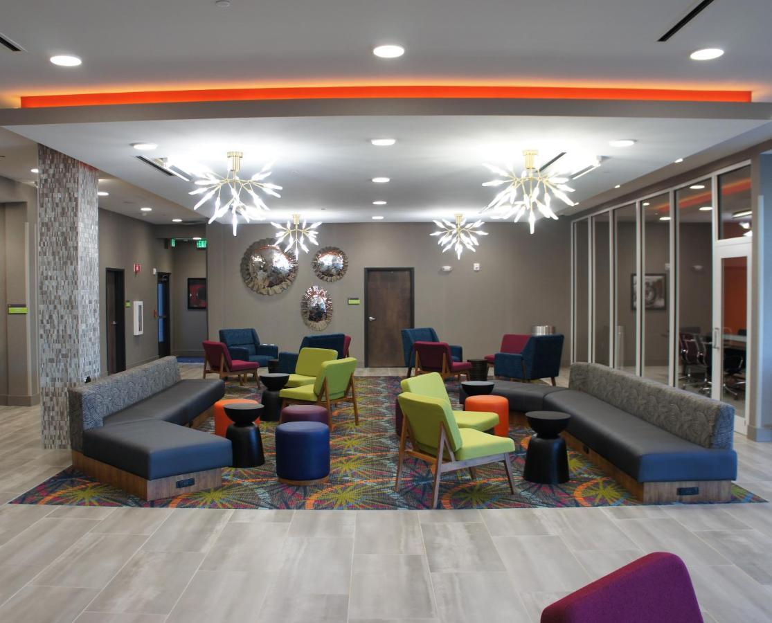 La Quinta Inn & Suites By Wyndham Braselton Eksteriør bilde